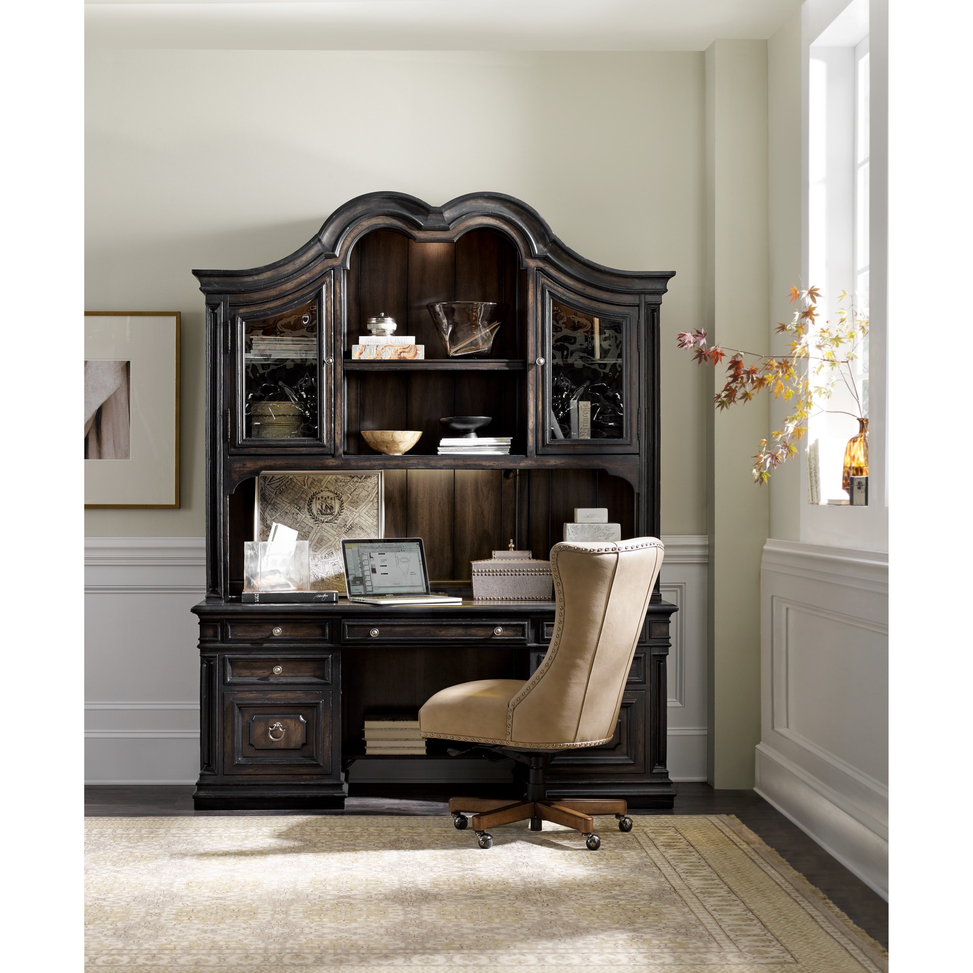 Hooker furniture executive clearance chair